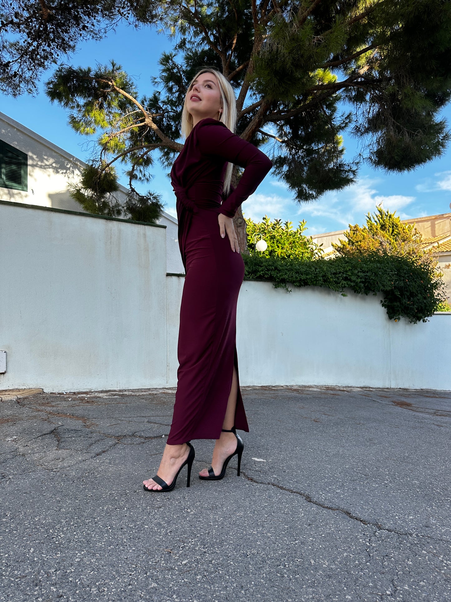Vestido fruncido vino