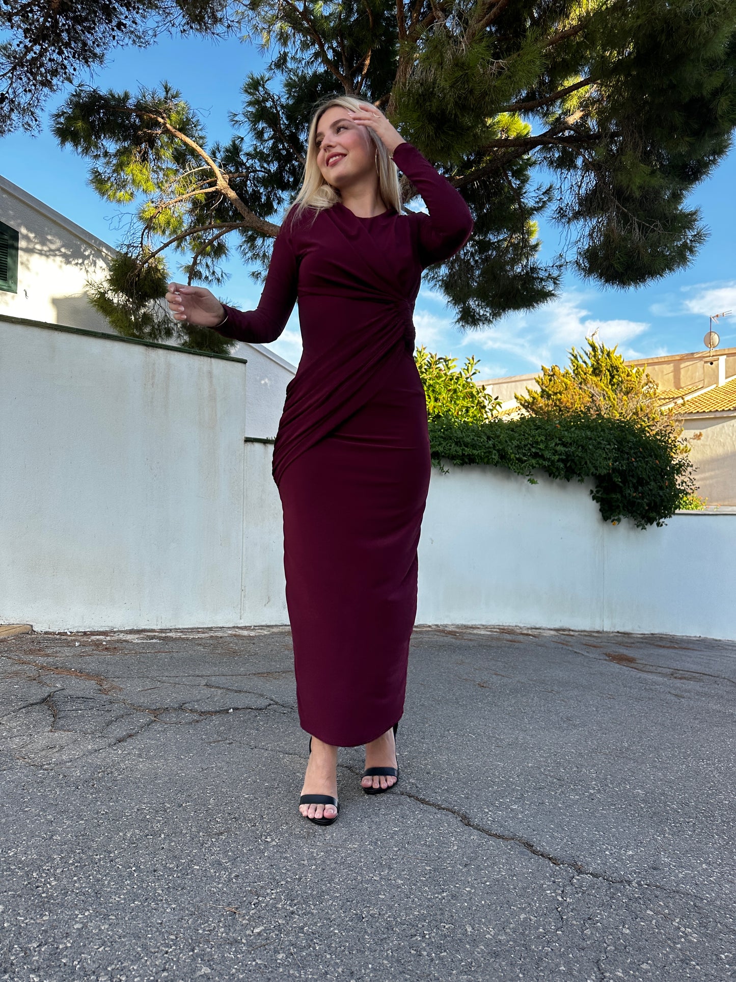 Vestido fruncido vino