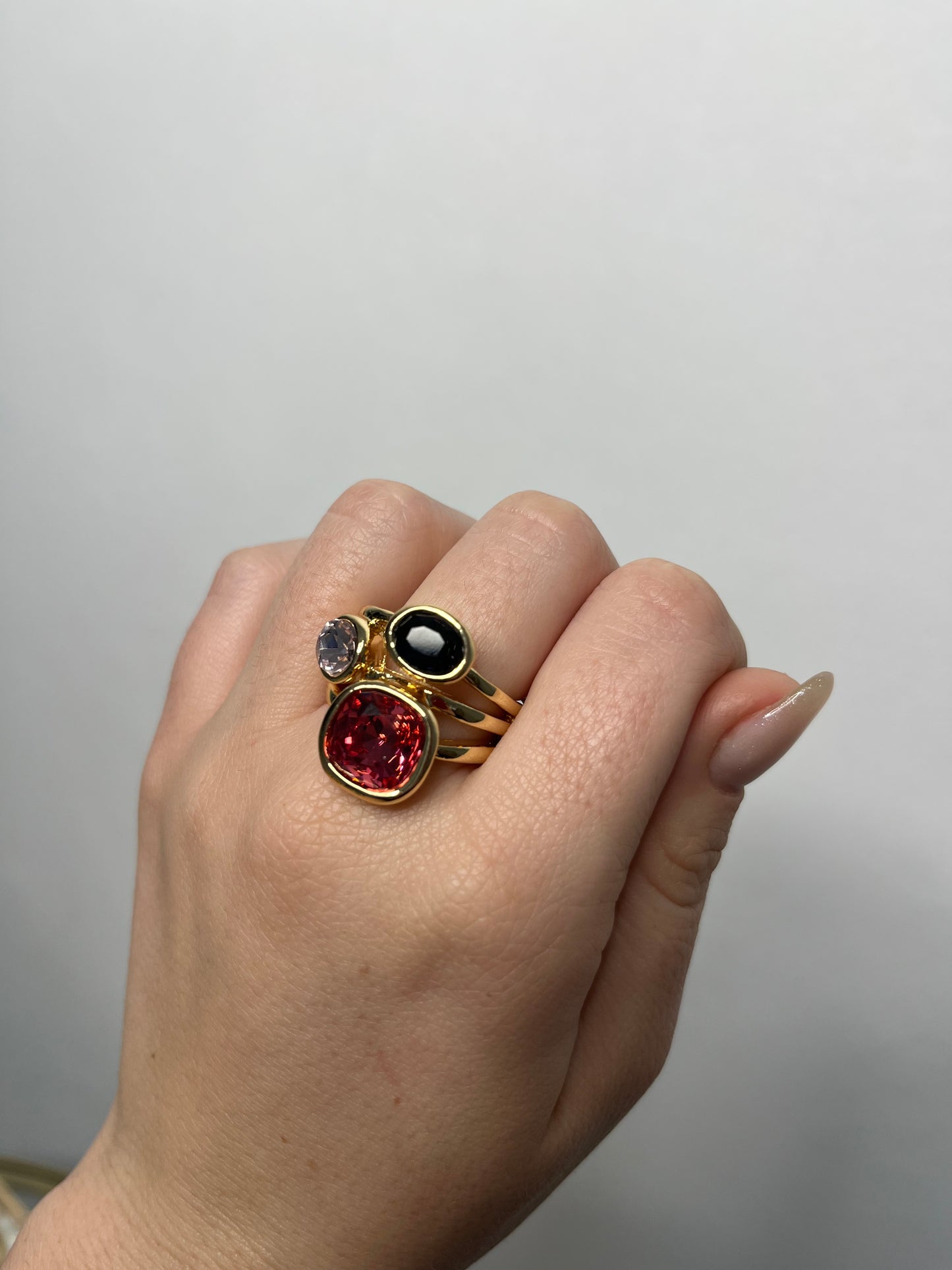 Anillo tri Rosnefu